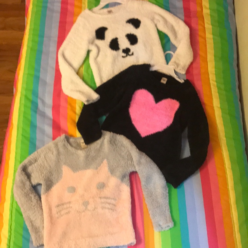 GUC OshKosh Fuzzy Sweaters (3) ((🎄present!!))